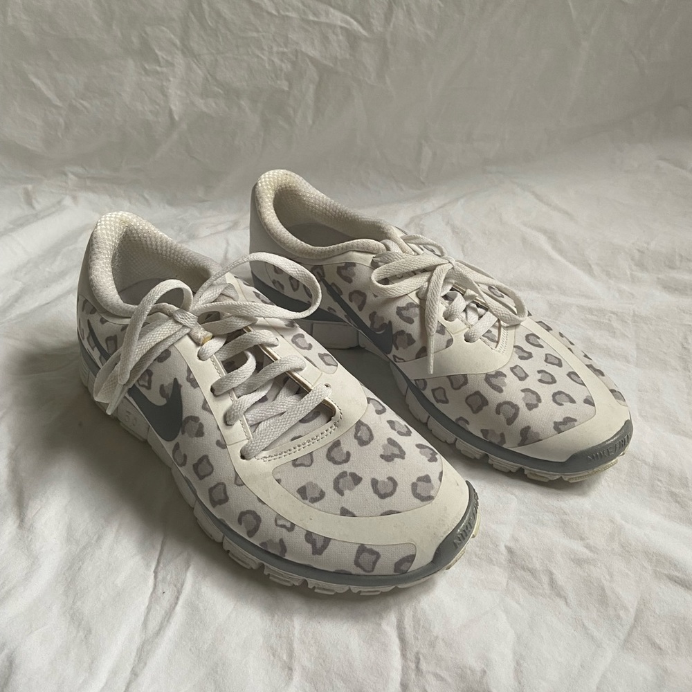 Nike Frees / Leopard Print - image 1